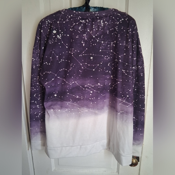 Purple and White Starry Sweater - Picture 2 of 2